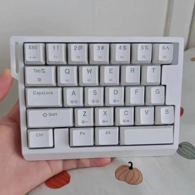 HE30 Mechanical Gaming Keyboar - Esports In Gaming review and price
